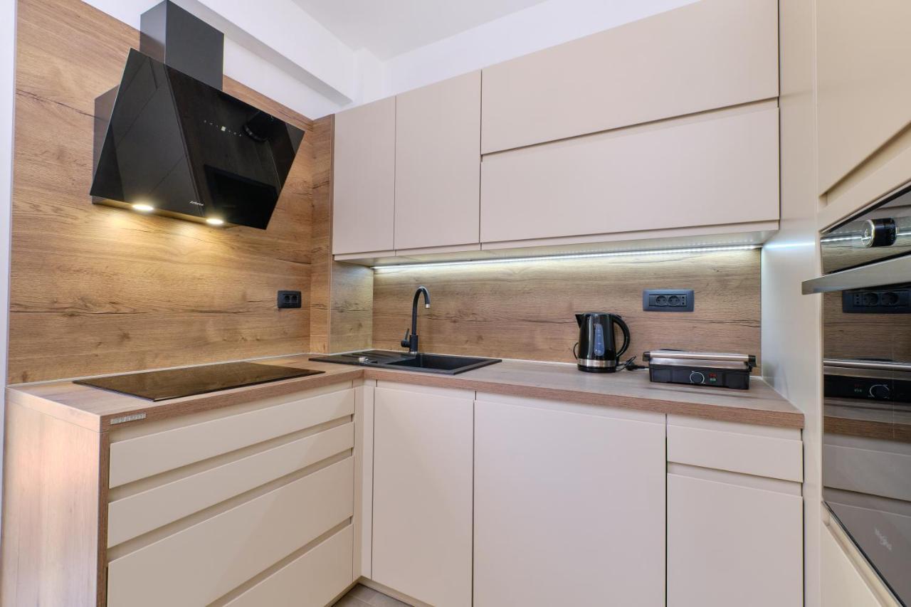 Leonida Apartment มาลีโลชินจ์ ภายนอก รูปภาพ